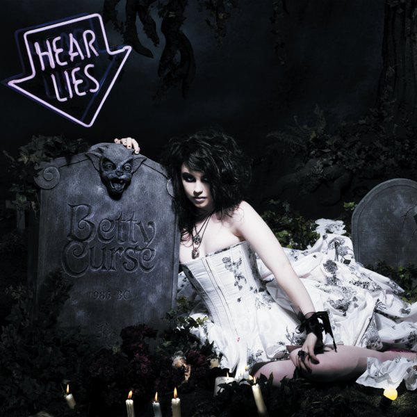 Betty Curse – Hear lies